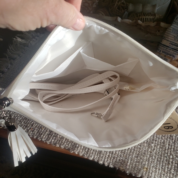 The sea life womens crossbody faux leather adjustable strap tassel bag - Picture 6 of 8